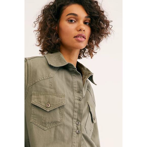 New Free People Moonchild Denim Buttondown Shirt Jacket $128 SMALL Olive - Picture 2 of 4